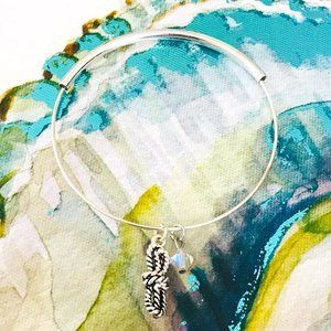 AURORA BOREALIS ETERNITY LOVE KNOT CHARM BRACELET